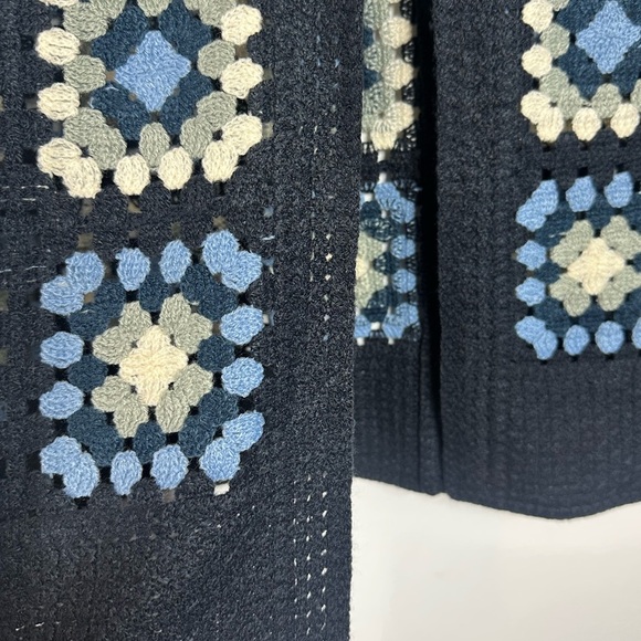 Capri Navy White Gray Granny Square Women's Sweater Size Large - Picture 6 of 8